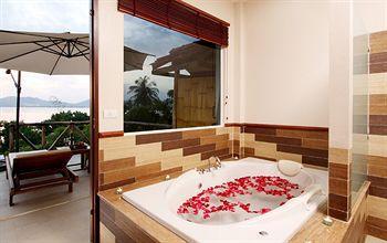 Byg Grand Beach Front & Sea View @ Panwa Beach Ngoại thất bức ảnh